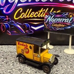 Lledo Days Gone 1920 Ford Model T Van Kodak Film Yellow Black DG 6-8 England
